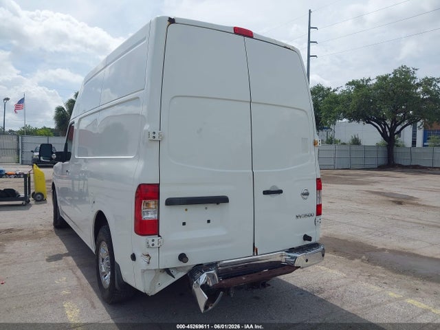 Nissan Nv Sl V8