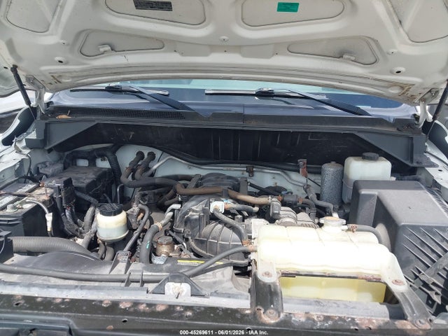 Nissan Nv Sl V8