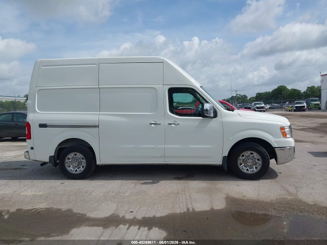 Nissan Nv Sl V8