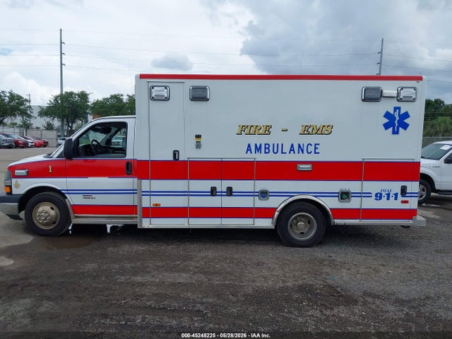 Chevrolet Express 4500 Diesel