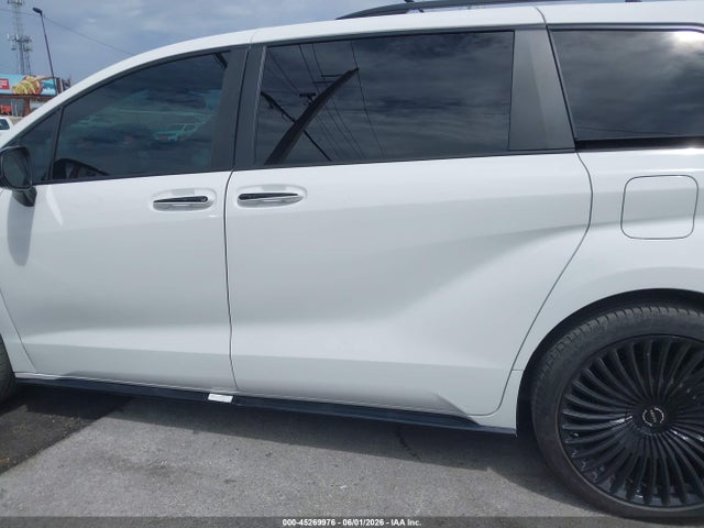 Toyota Sienna Xse