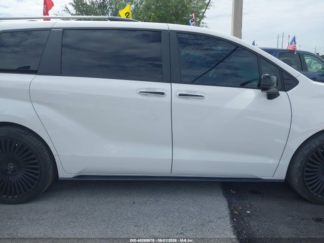 Toyota Sienna Xse