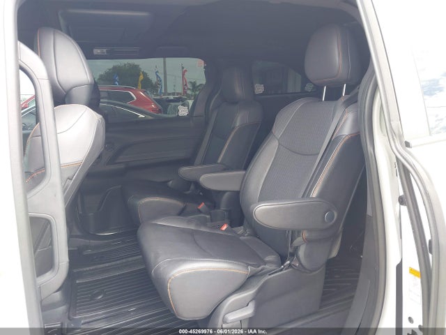 Toyota Sienna Xse