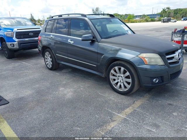 Salvage Mercedes-Benz GLK Image