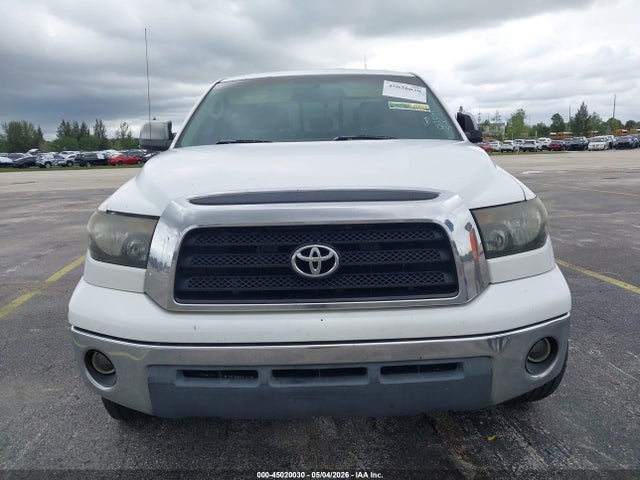 Toyota Tundra Sr5 V6