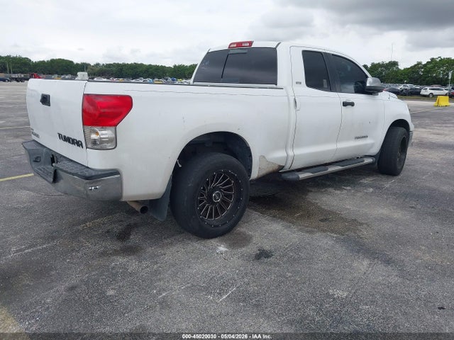 Toyota Tundra Sr5 V6