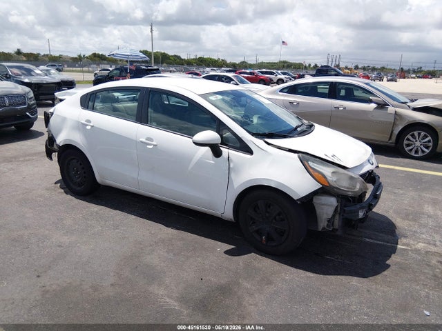 Salvage Kia Rio Image
