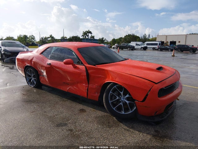 Salvage Dodge Challenger Image