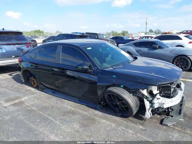 Salvage Honda Civic Image