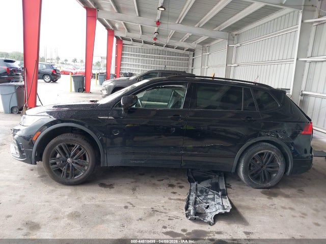 Volkswagen Tiguan 2.0t Se R-line Black