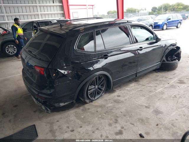 Volkswagen Tiguan 2.0t Se R-line Black