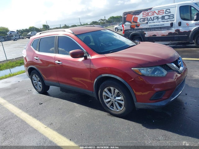 Salvage Nissan Rogue Image