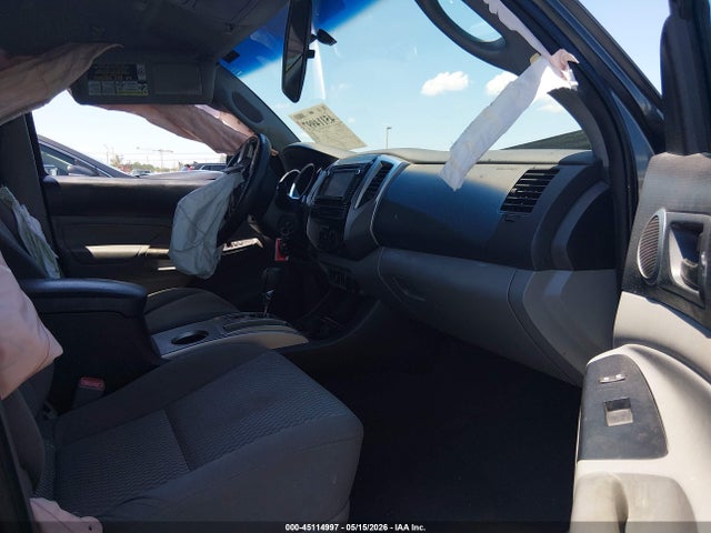 Toyota Tacoma Prerunner V6