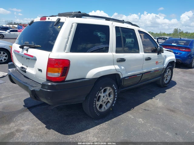 Jeep Grand Cherokee Laredo