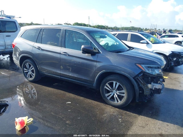 Salvage Honda Pilot Image