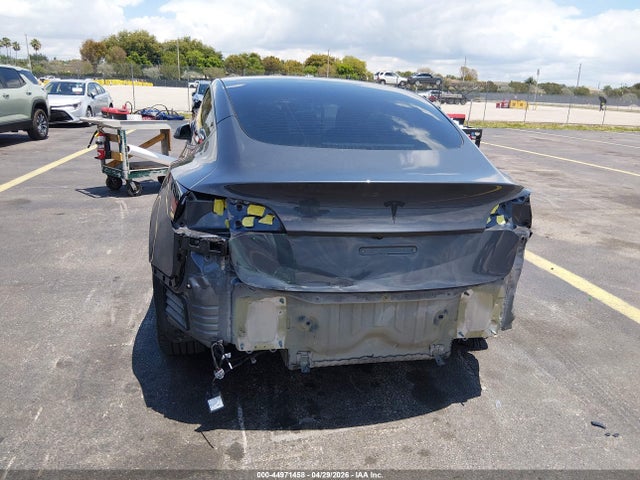 Tesla Model 3 Rear-wheel Drive