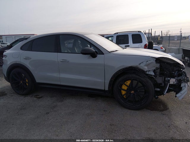 Porsche Cayenne Coupe Turbo Gt