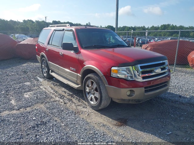 Salvage Ford Expedition Image