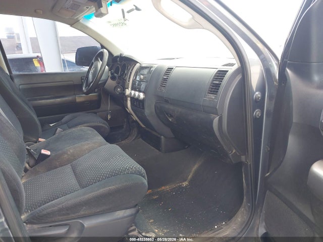 Toyota Tundra Grade V6