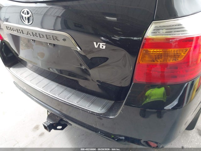 Toyota Highlander Sport
