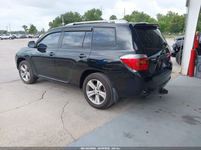 Toyota Highlander Sport