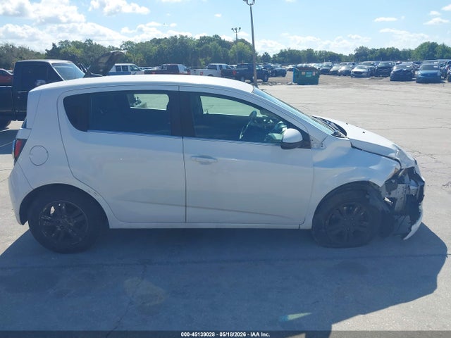 Chevrolet Sonic Lt Auto
