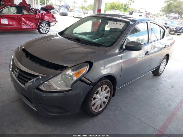 Nissan Versa 1.6 S