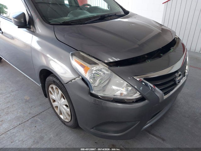 Nissan Versa 1.6 S