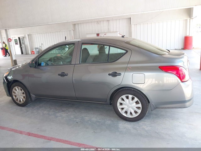 Nissan Versa 1.6 S