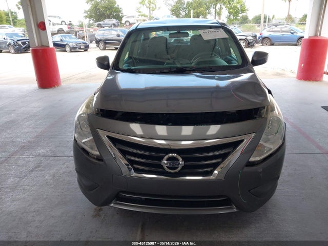 Nissan Versa 1.6 S