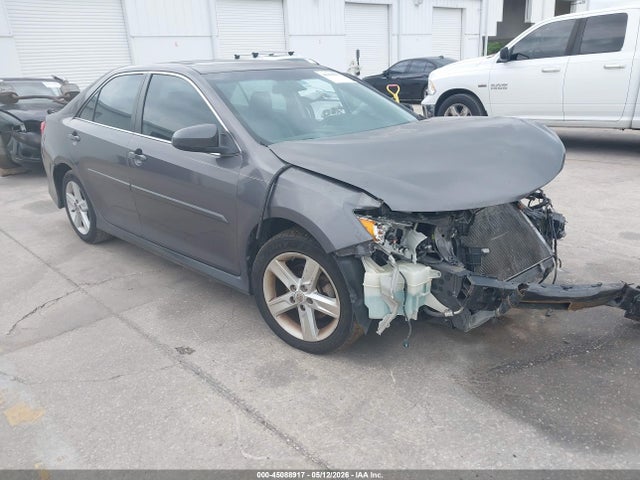 Salvage Toyota Camry Image