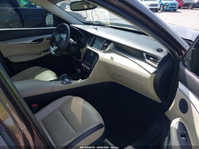 INFINITI Qx