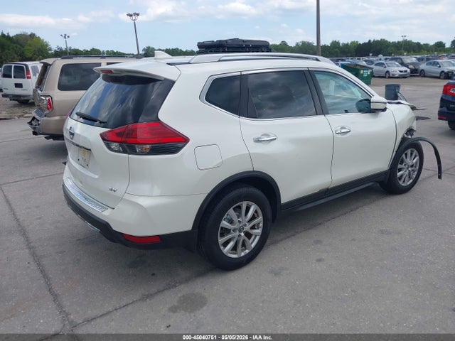 Nissan Rogue Sv