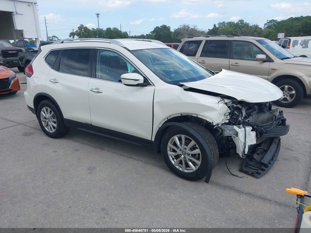 Salvage Nissan Rogue Image