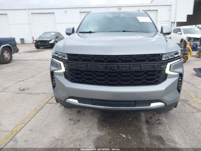 Chevrolet Suburban 4wd Ls
