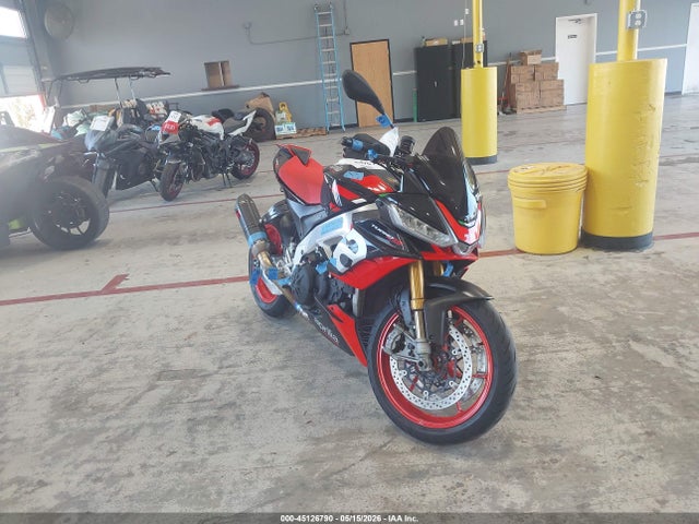 Salvage Aprilia Tuono V4 Image