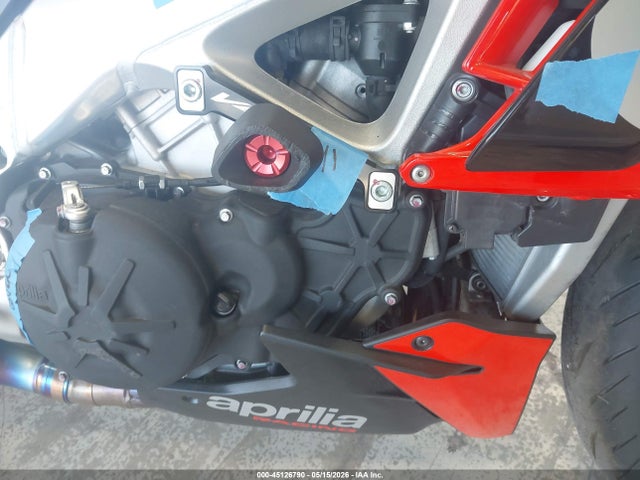 Aprilia Tuono V4 1100 Factory