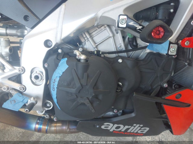 Aprilia Tuono V4 1100 Factory