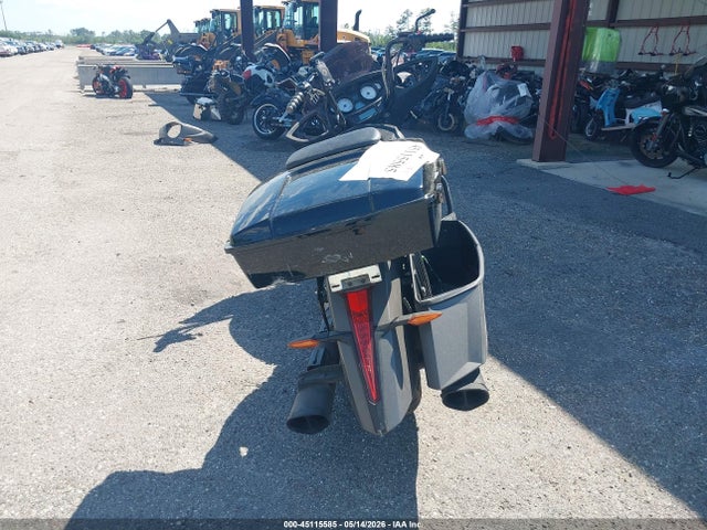 Victory Motorcycles Cross Country