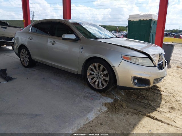Salvage Lincoln MKS Image