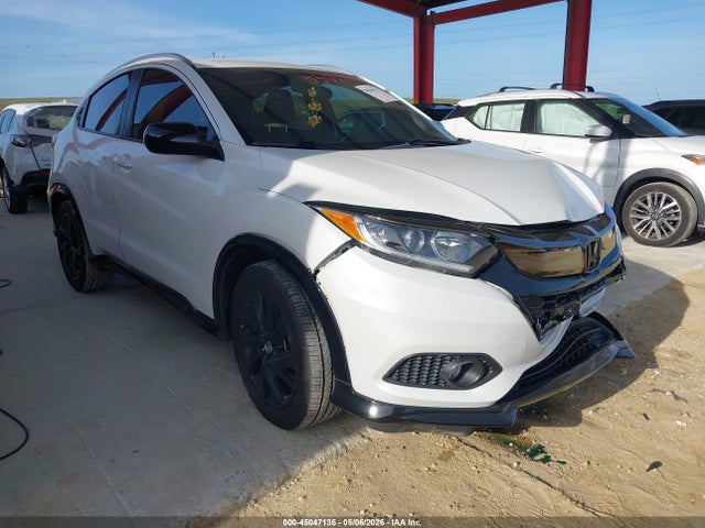 Salvage Honda HR-V Image