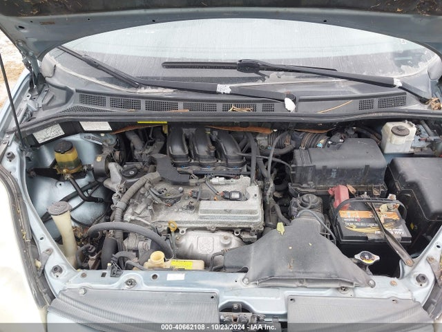 Toyota Sienna Ce
