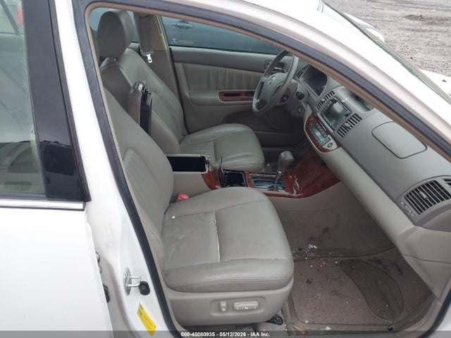 Toyota Camry Xle V6
