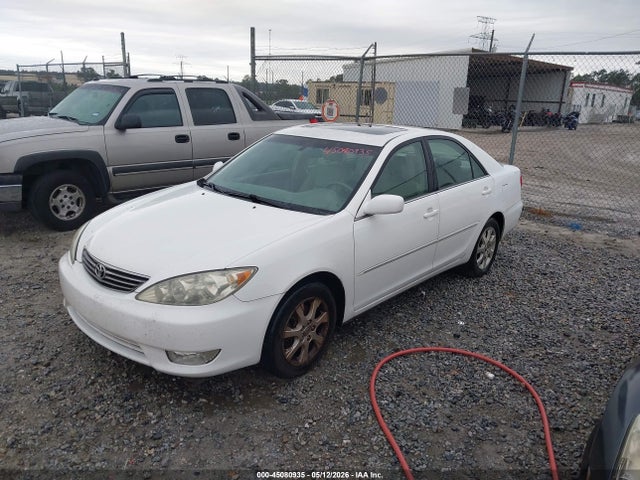 Toyota Camry Xle V6