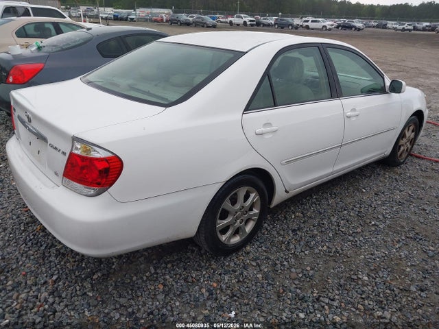 Toyota Camry Xle V6