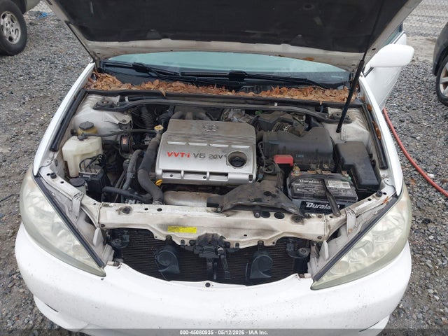 Toyota Camry Xle V6