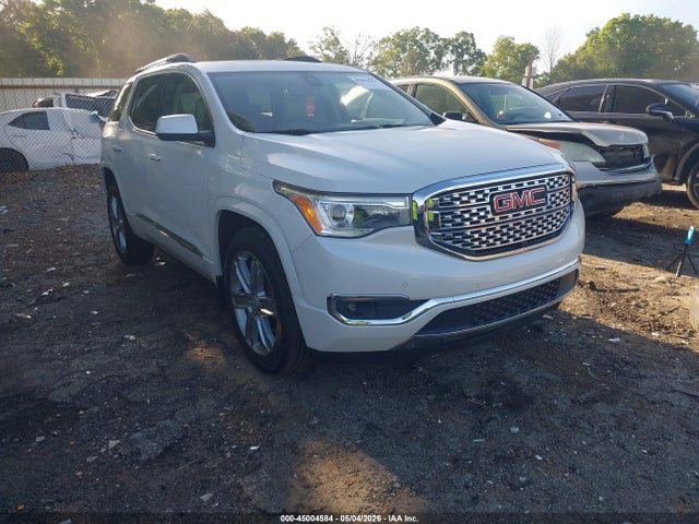 Salvage GMC Acadia Image