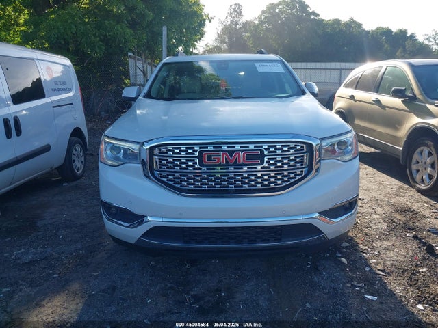 GMC Acadia Denali