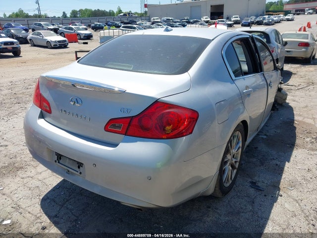 INFINITI G37 Journey
