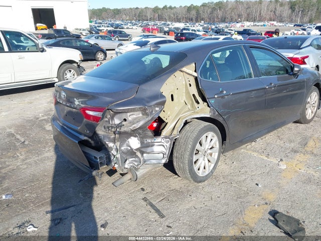 Toyota Camry Le